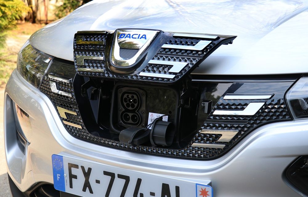 Dacia Spring depășește Logan și devine cea mai vândută mașină din România în noiembrie - Poza 1