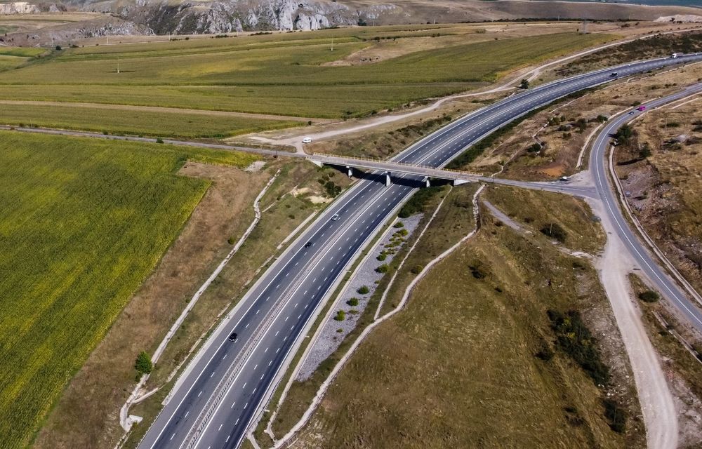 Un tronson din Autostrada Transilvania, construit în 16 luni, va fi dat în folosință mai devreme - Poza 1