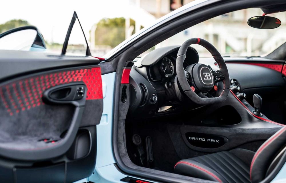 Bugatti își face divizie de personalizare &quot;Sur Mesure&quot;: primul proiect, un Chiron Pur Sport cu influențe retro - Poza 13