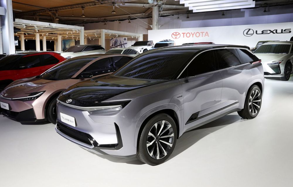 Toyota și Lexus prezintă &quot;showroom-ul viitorului&quot;: 15 concepte care anunță o întreagă familie de modele electrice - Poza 30