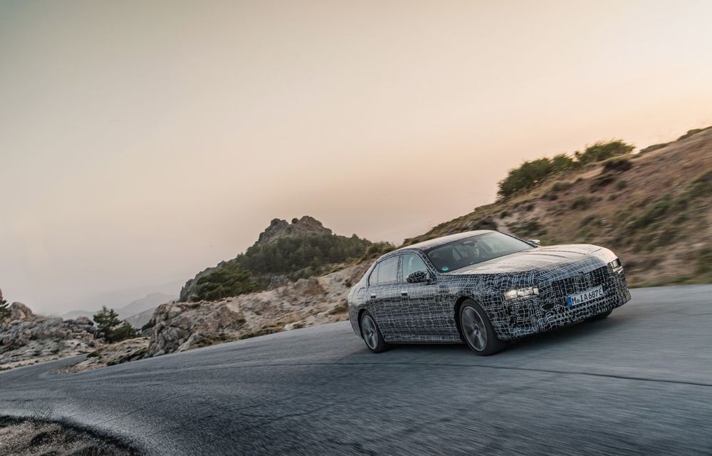 Imagini cu prototipul viitorului BMW i7. Sedanul electric de lux a a fost testat în diferite zone ale globului - Poza 16