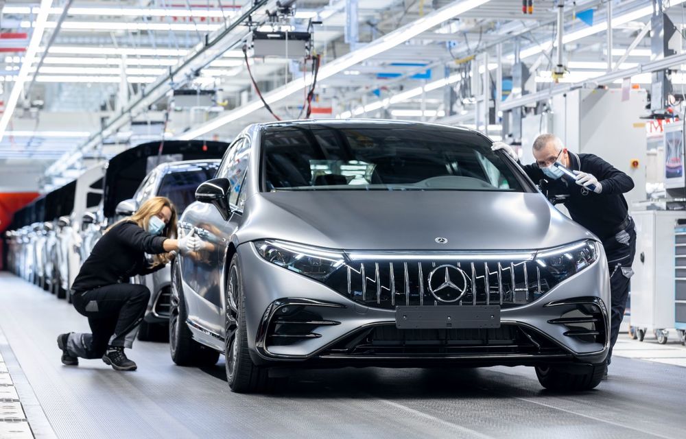 Primul Mercedes-AMG electric din istorie a intrat în producție. EQS 53 are până la 761 CP - Poza 2