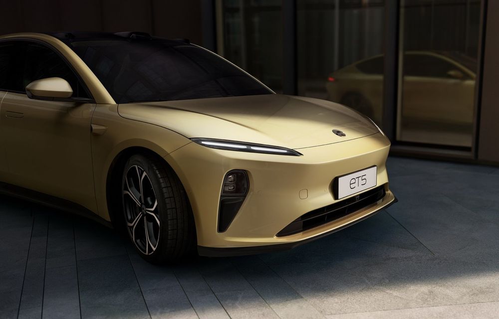 Rival pentru Tesla Model 3: Sedanul chinezesc Nio ET5 debutează cu peste 1.000 de km autonomie - Poza 2