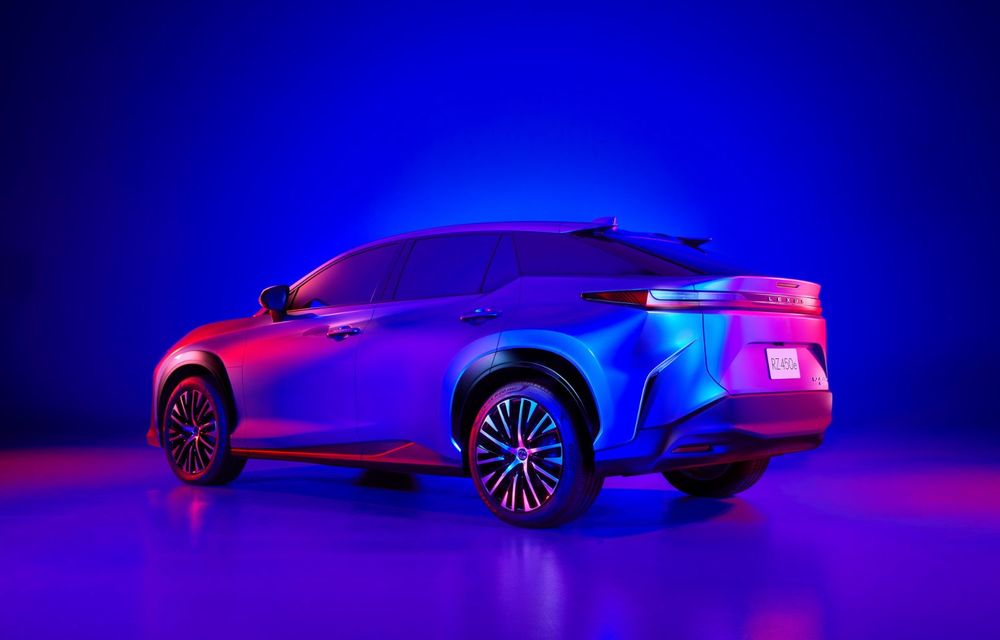 Noi imagini cu viitorul SUV electric Lexus RZ. Debutează în 2022 - Poza 3