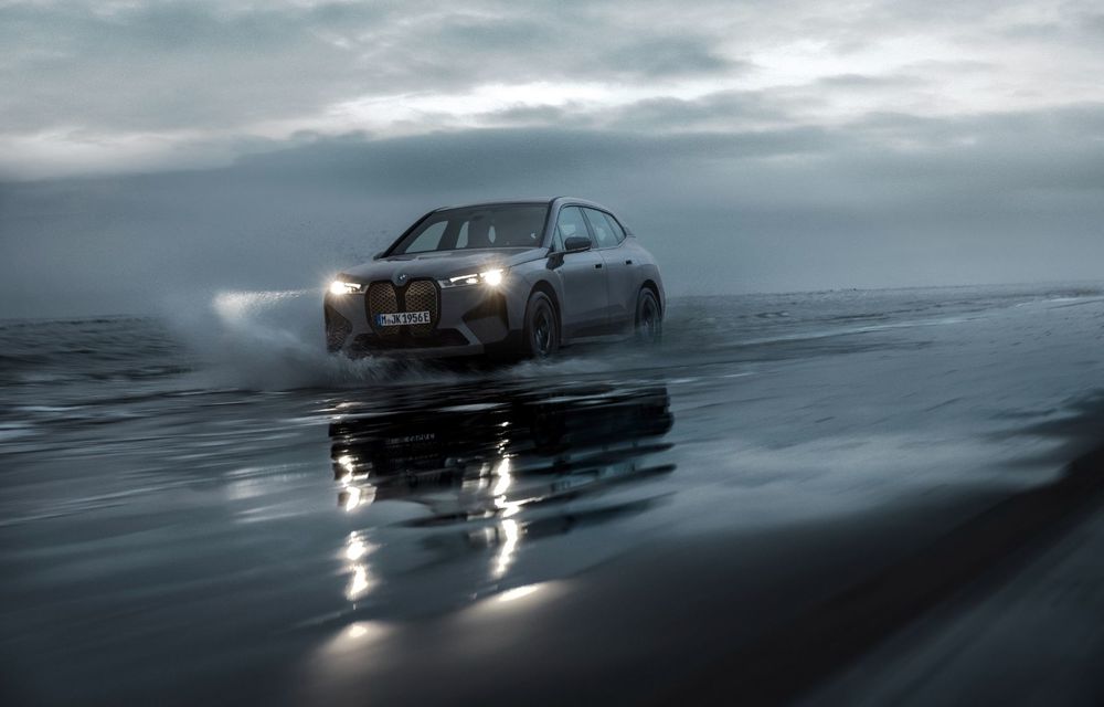 BMW prezintă noul iX M60: până la 619 CP și 575 de kilometri autonomie - Poza 6