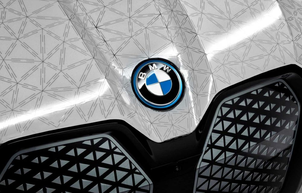 VIDEO: BMW prezintă o vopsea care își poate schimba culoarea - Poza 19