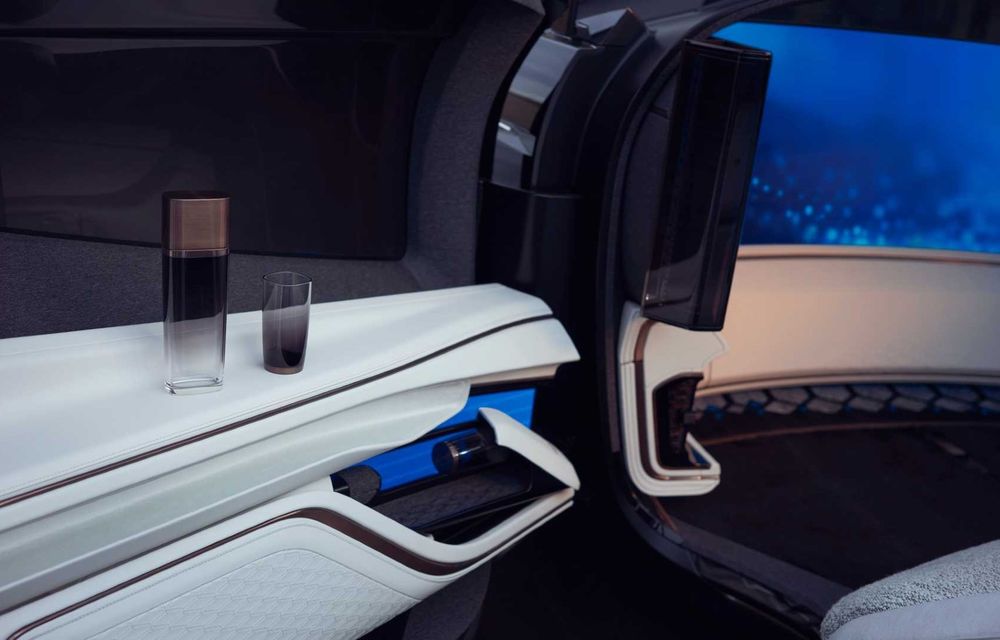 Cadillac prezintă conceptul autonom InnerSpace - Poza 14