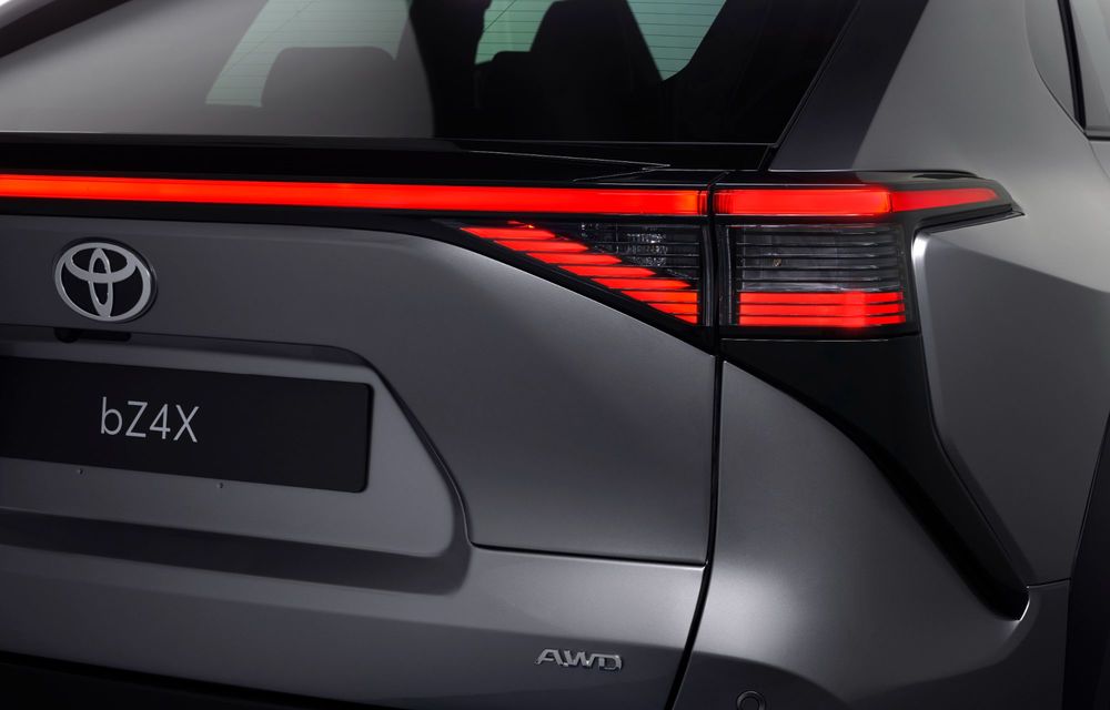 Noul SUV Toyota bZ4X inaugurează o gamă dedicată doar electricelor. Garanție de 10 ani pentru baterie - Poza 11