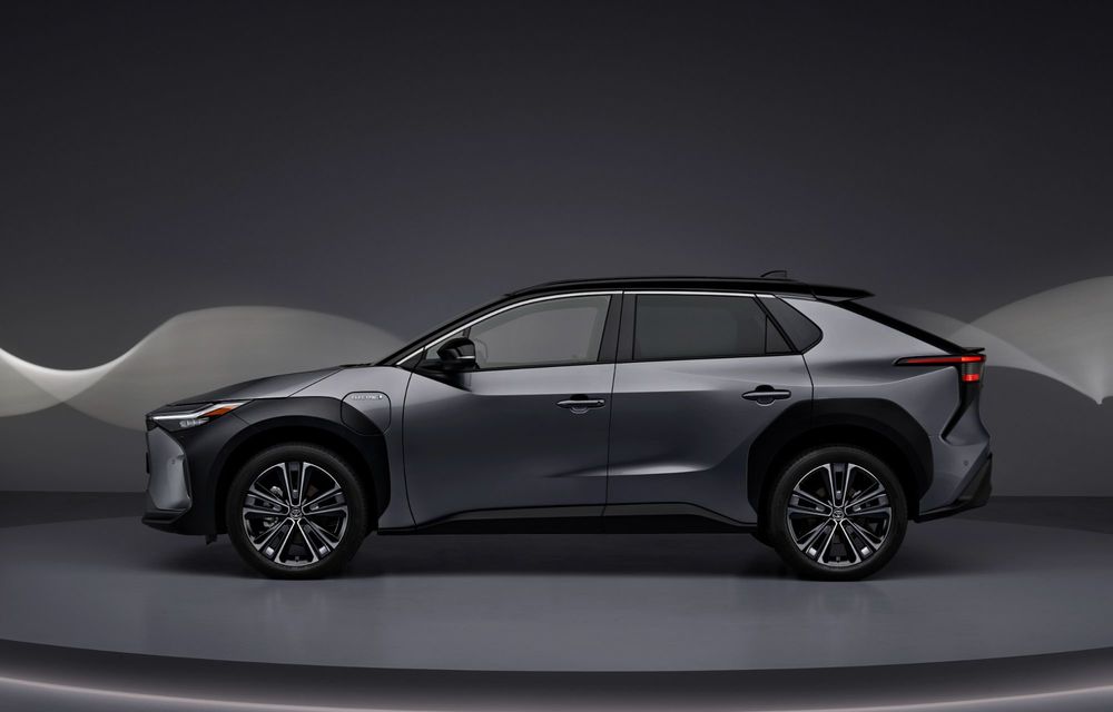 Noul SUV Toyota bZ4X inaugurează o gamă dedicată doar electricelor. Garanție de 10 ani pentru baterie - Poza 6