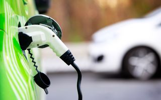 Vânzările de mașini electrice au depășit mașinile noi cu motoare diesel, în Europa Occidentală, în decembrie
