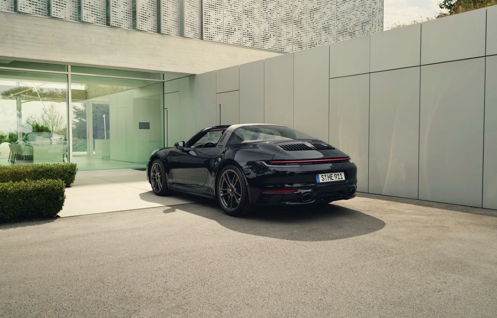 Porsche Design sărbătorește 50 de ani de existență cu un 911 Targa creat special - Poza 15