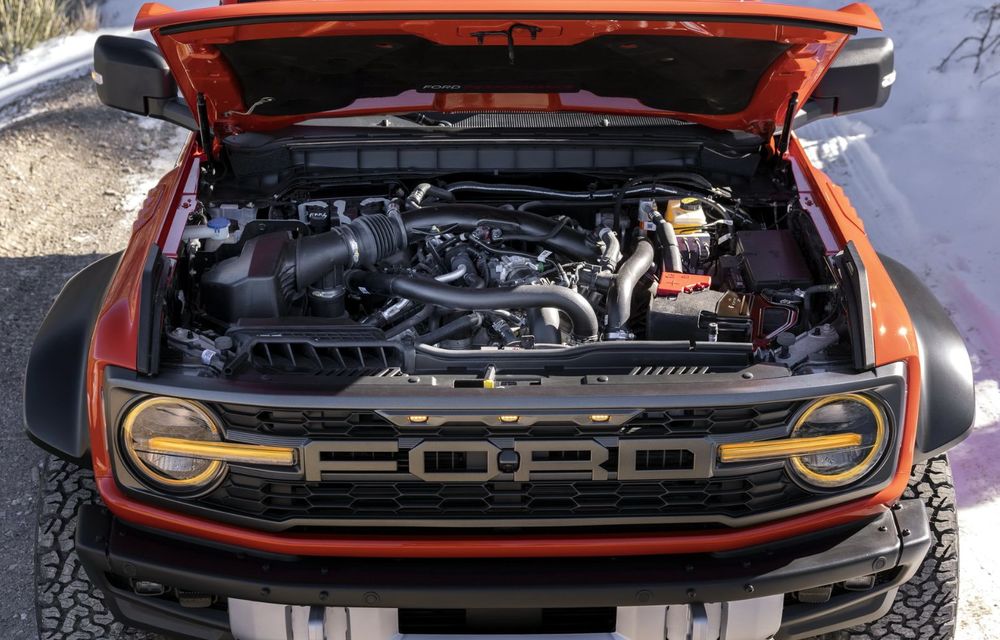 Ford prezintă noul Bronco Raptor: peste 400 de cai putere și 33 cm gardă la sol - Poza 24