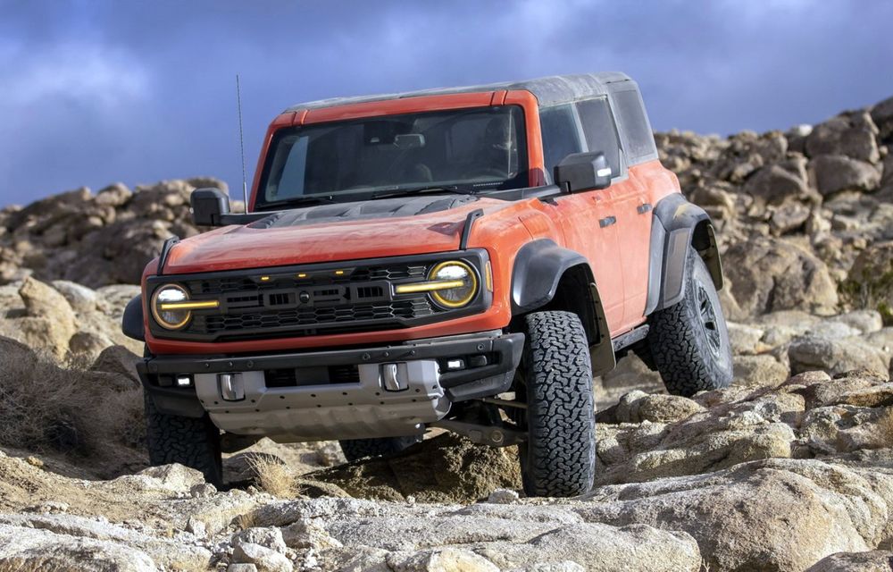 Ford prezintă noul Bronco Raptor: peste 400 de cai putere și 33 cm gardă la sol - Poza 2