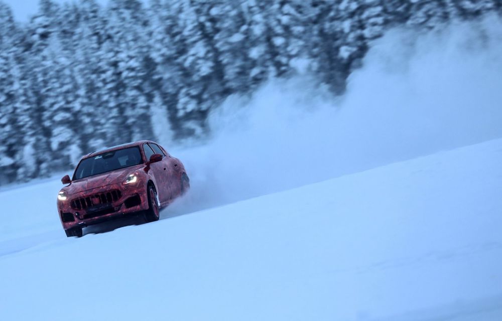 Imagini cu prototipul viitorului Maserati Grecale din timpul testelor de iarnă - Poza 3
