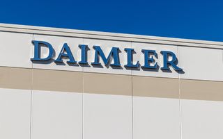 Daimler își schimbă numele în Mercedes-Benz Group de la 1 februarie