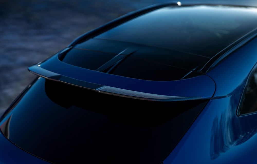 OFICIAL: Noul Aston Martin DBX707 debutează cu 707 CP și titlul de cel mai puternic SUV de lux din lume - Poza 18