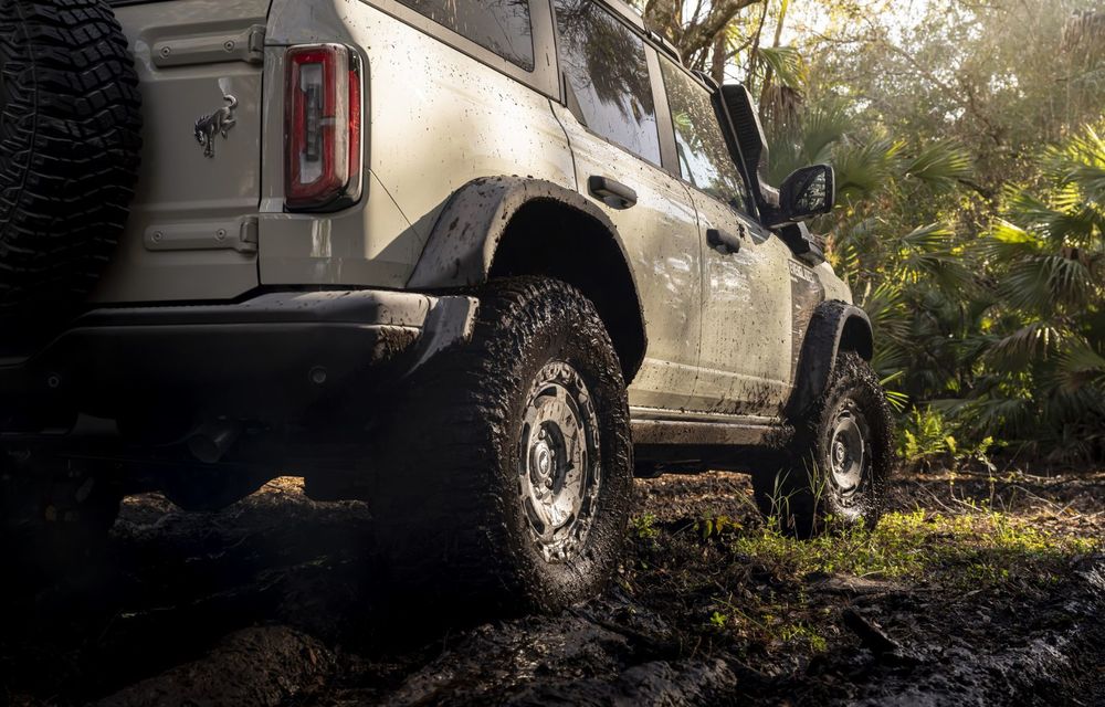 Ford prezintă noul Bronco Everglades: poate traversa prin apă adâncă de aproape un metru - Poza 22
