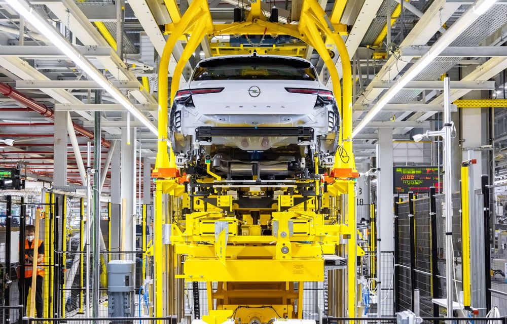 Noua generație Opel Astra a intrat în producție. Livrările încep în această primăvară - Poza 5
