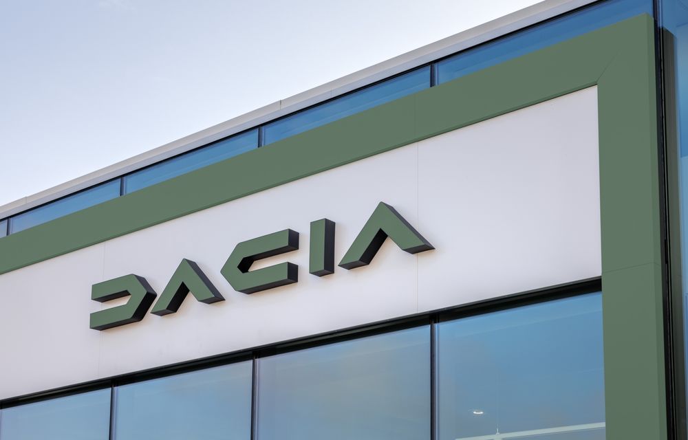 Așa arată noile showroom-uri Dacia. Noul logo va debuta pe mașinile românești în septembrie - Poza 2