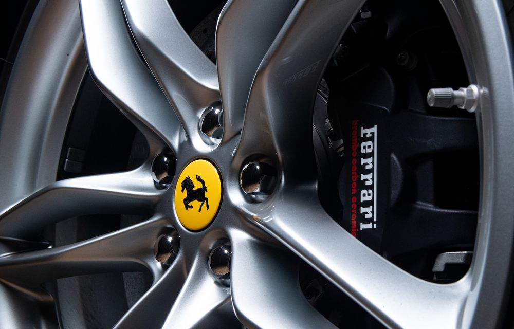Primele imagini neoficiale cu viitorul SUV Ferrari Purosangue - Poza 1