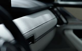Mazda publică un teaser cu interiorul lui CX-60