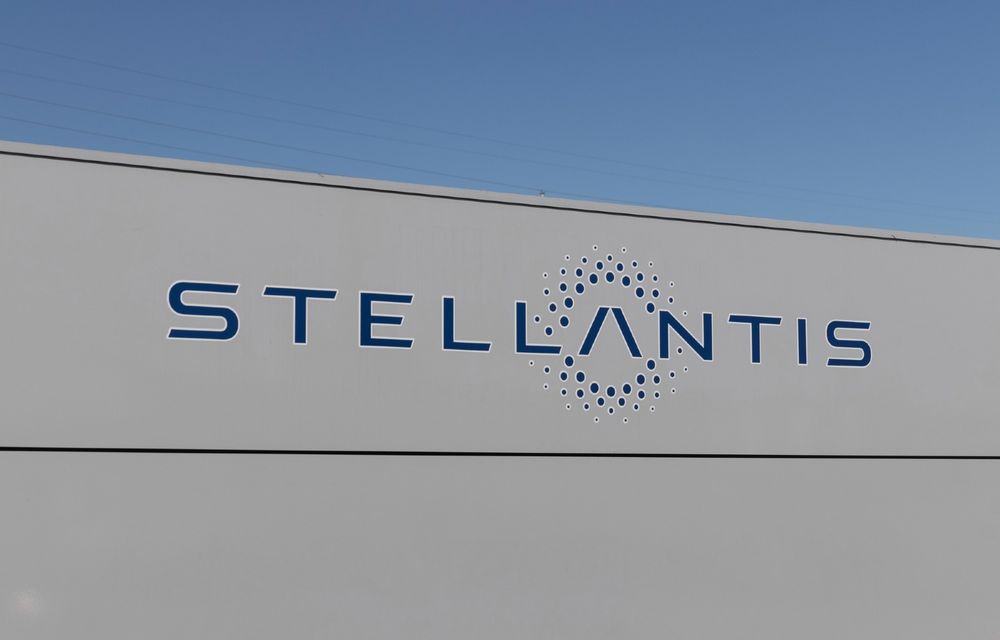 Șeful Stellantis: Costurile de producție ale mașinilor electrice sunt cu 40-50% mai mari - Poza 1