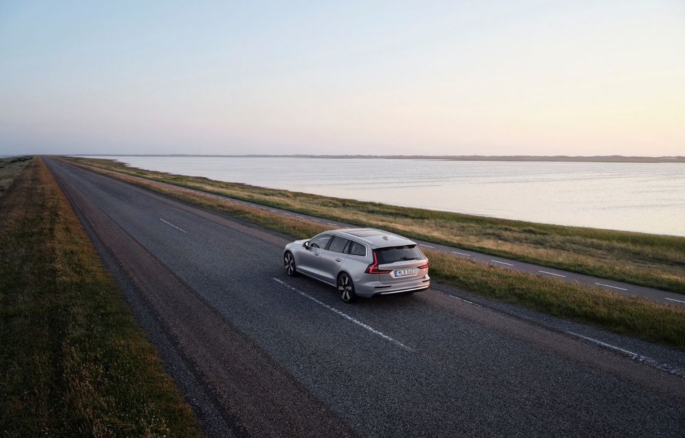 Volvo S60 și V60 facelift: sistem multimedia cu Android și o transmisie automată nouă - Poza 13