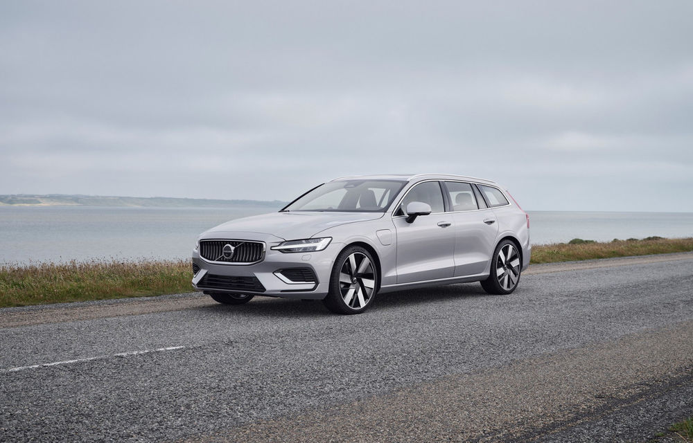 Volvo S60 și V60 facelift: sistem multimedia cu Android și o transmisie automată nouă - Poza 1