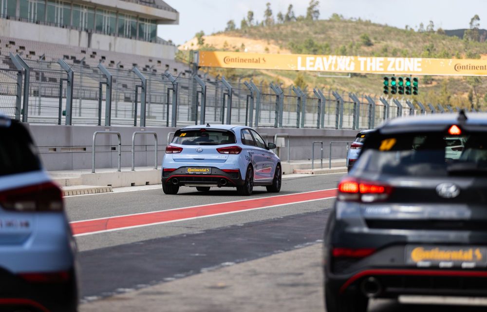 REPORTAJ: Am testat o anvelopă sport pe circuitul de Formula 1 de la Portimao - Poza 12
