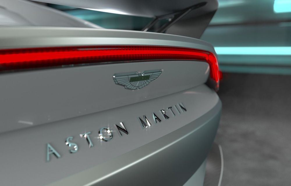 Aston Martin prezintă noul Vantage V12: 700 CP și producție limitată la 333 de exemplare - Poza 7