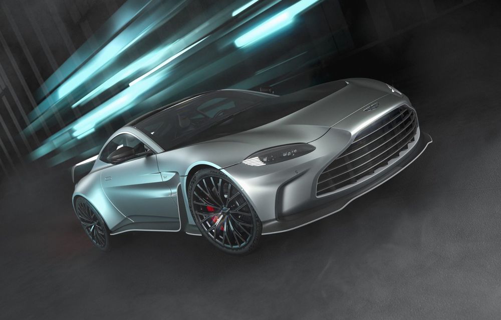 Aston Martin prezintă noul Vantage V12: 700 CP și producție limitată la 333 de exemplare - Poza 1