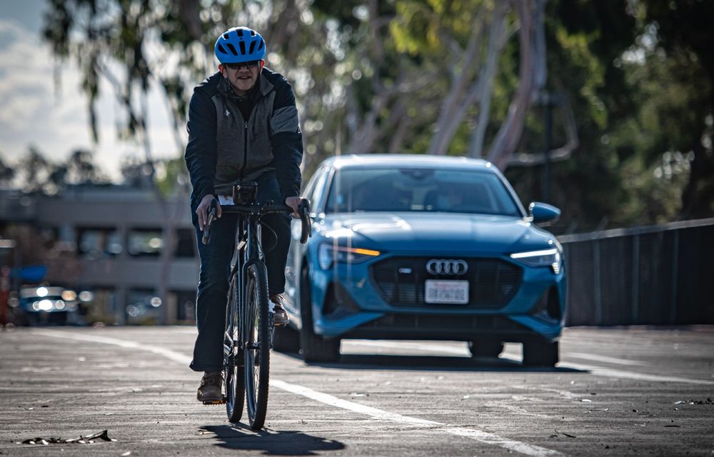 Audi lucrează la un sistem care avertizează șoferii de prezența bicicliștilor - Poza 1