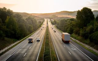 Limite de viteză mai mici cu 10 km/h pe autostrăzile din Europa. Scopul? Reducerea consumului de carburant
