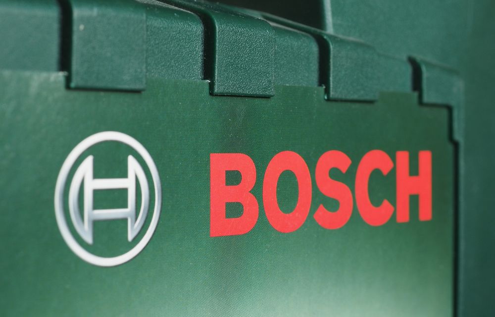 Bosch își suspendă activitatea în Rusia. Vehicule militare rusești au fost echipate cu piesele sale - Poza 1
