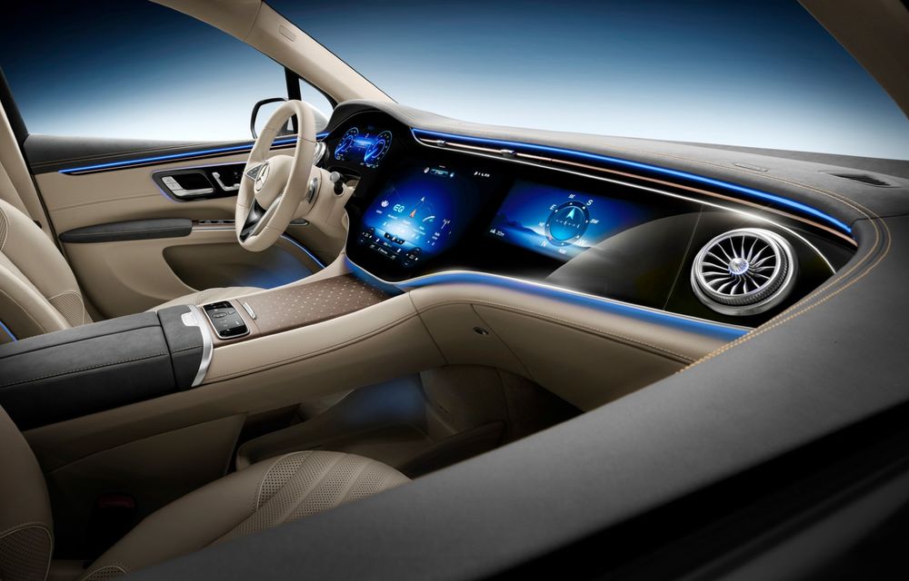 Varianta SUV a lui Mercedes-Benz EQS va fi dezvăluită în 19 aprilie. Mașina va fi produsă în SUA - Poza 2
