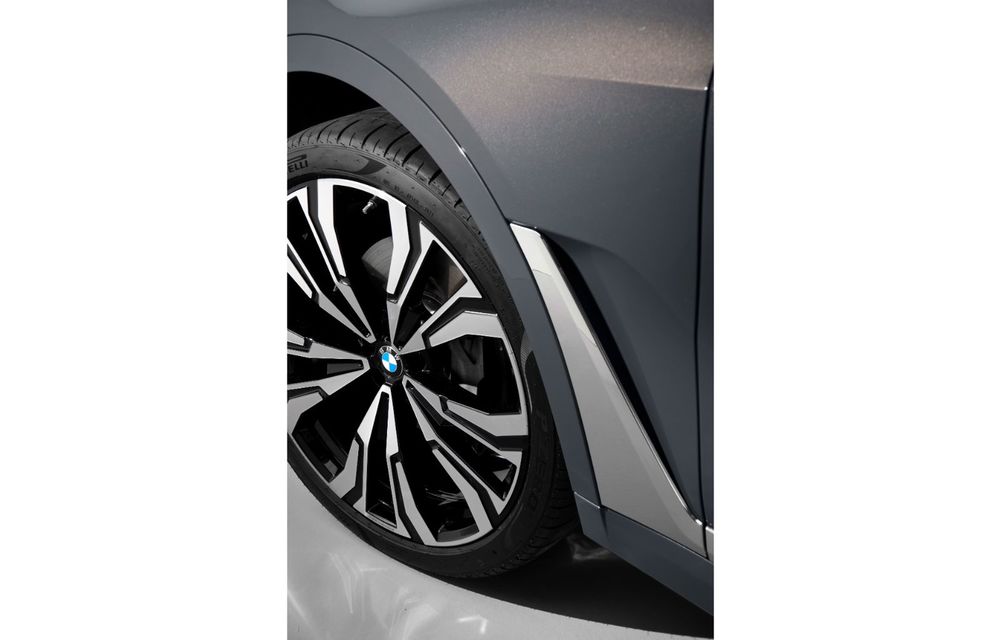 BMW X7 facelift introduce un design complet nou și folosește doar motoare electrificate - Poza 127
