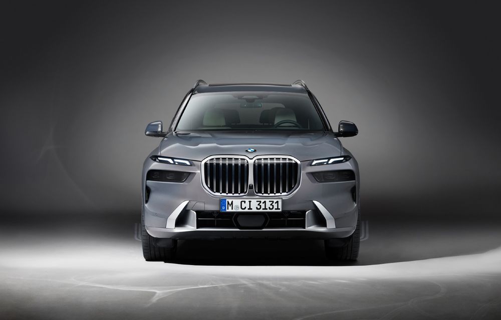 BMW X7 facelift introduce un design complet nou și folosește doar motoare electrificate - Poza 44