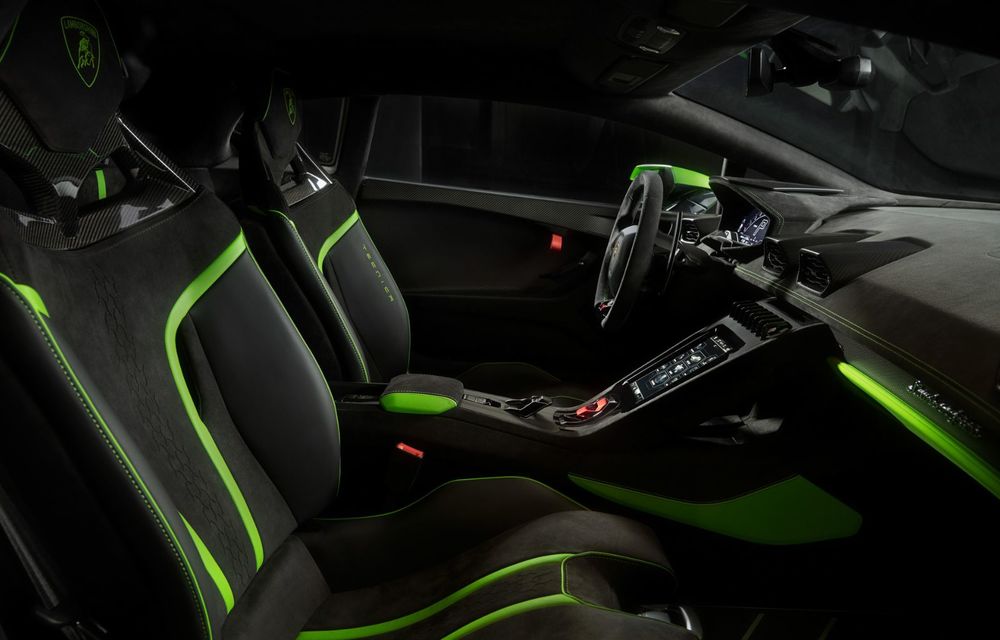 Lamborghini prezintă noul Huracan Tecnica: 640 CP și roți motrice spate - Poza 22