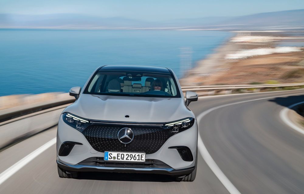 OFICIAL: Noul Mercedes-Benz EQS SUV electric promite 544 CP și 660 de kilometri autonomie - Poza 37