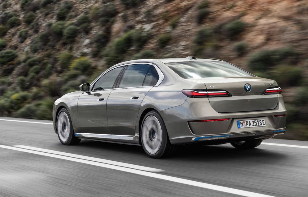 Noul BMW Seria 7: versiune electrică și ecran de 31 de inch pentru locurile din spate - Poza 23
