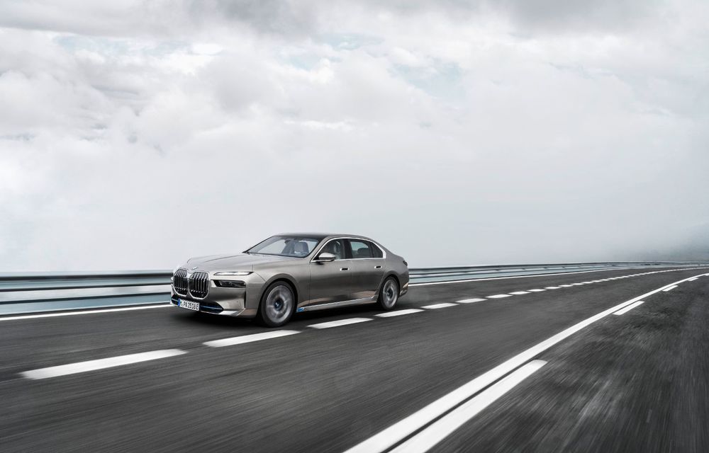 Noul BMW Seria 7: versiune electrică și ecran de 31 de inch pentru locurile din spate - Poza 13
