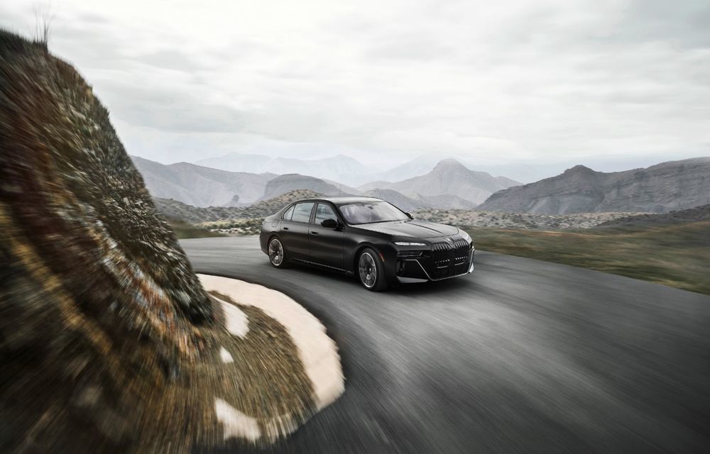 Noul BMW Seria 7: versiune electrică și ecran de 31 de inch pentru locurile din spate - Poza 74