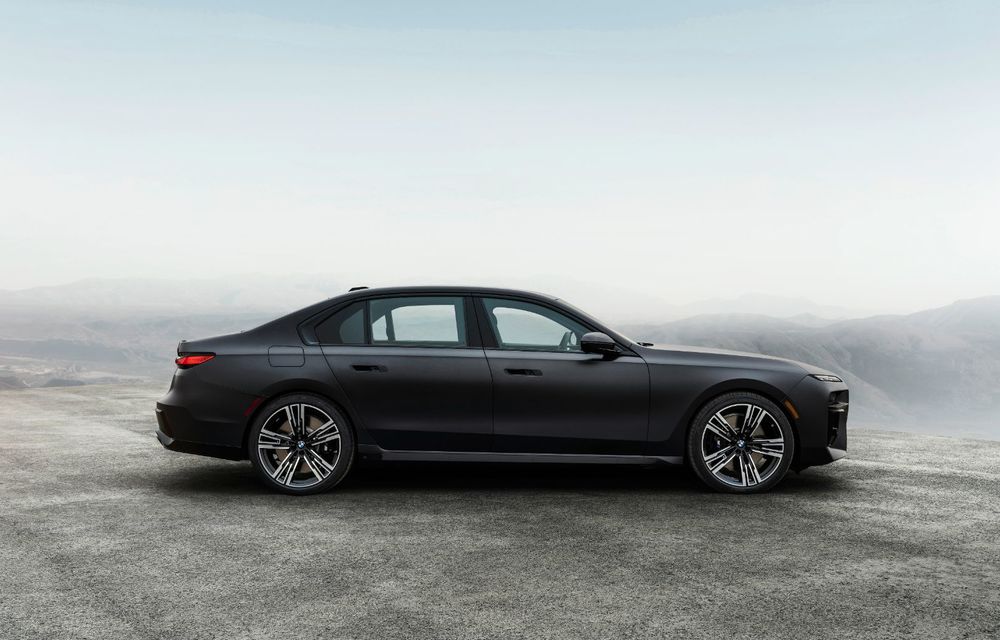 Noul BMW Seria 7: versiune electrică și ecran de 31 de inch pentru locurile din spate - Poza 77