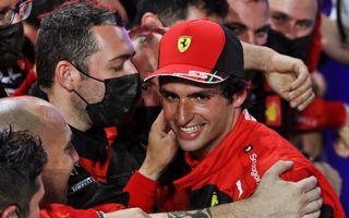 Formula 1: Carlos Sainz rămâne la Ferrari până cel puțin în 2024