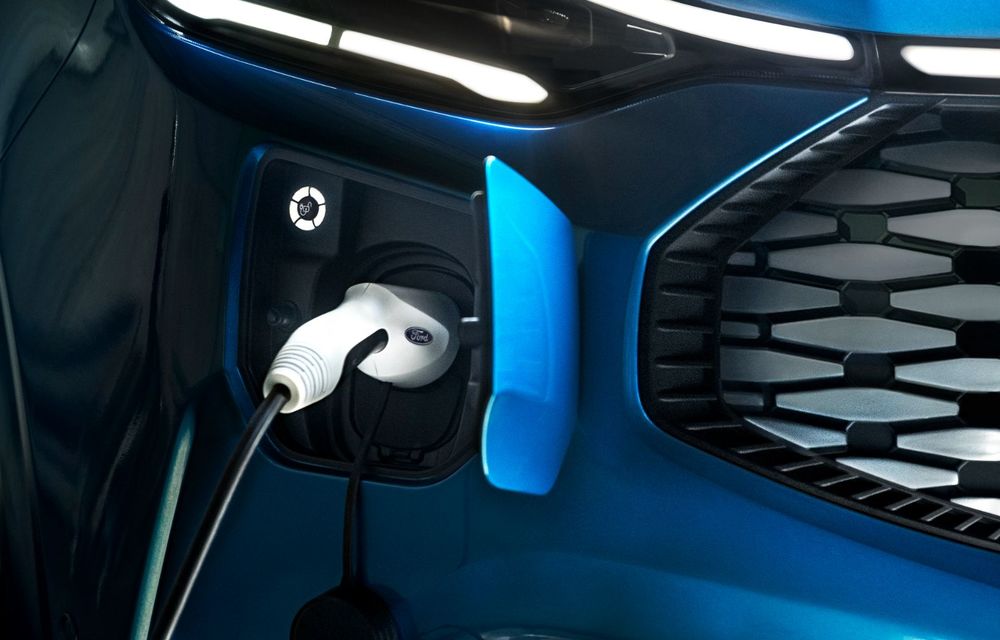 Ford prezintă noul E-Transit Custom, complet electric: 380 de kilometri autonomie - Poza 5