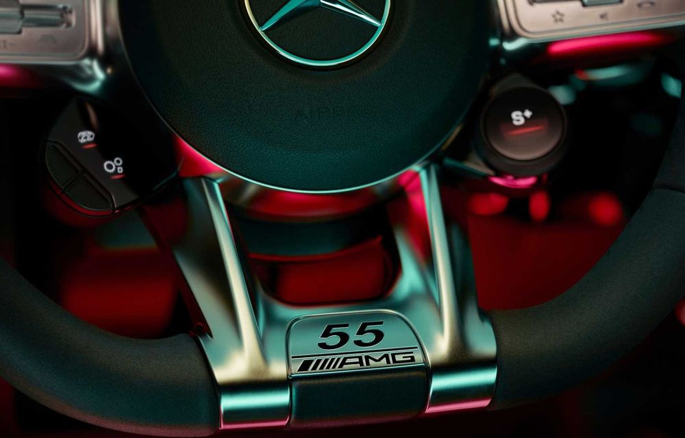 Mercedes-AMG A45 și CLA 45 primesc ediția specială &quot;Edition 55&quot; - Poza 5
