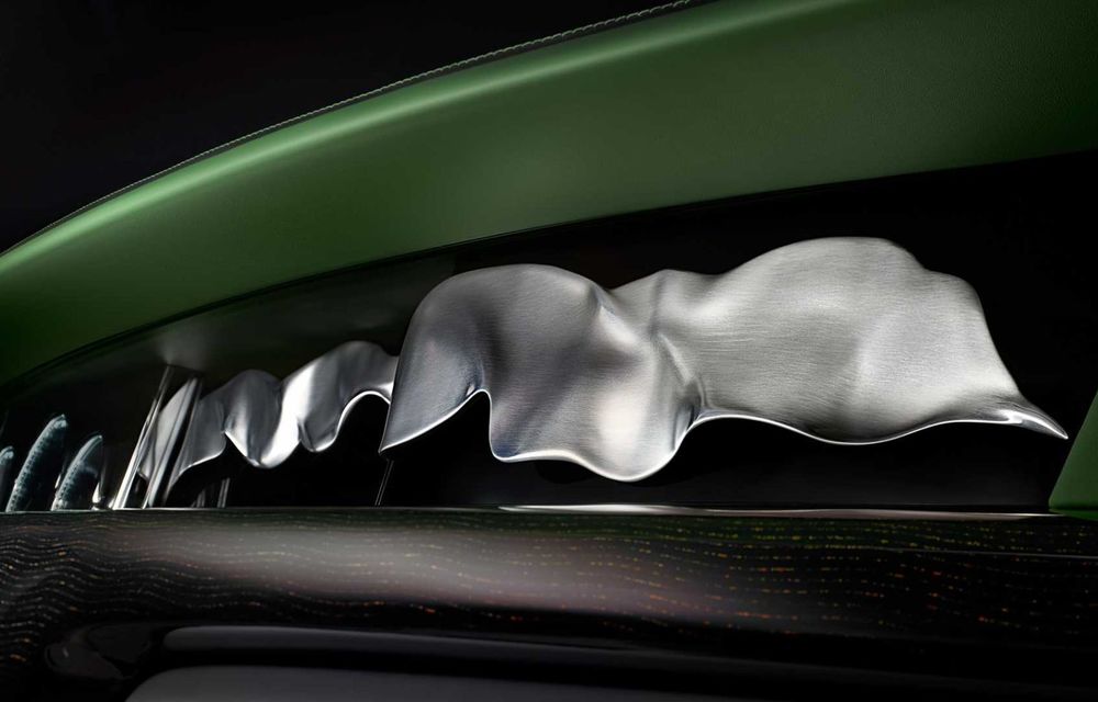 Rolls-Royce anunță îmbunătățiri pentru limuzina Phantom: jante noi și grilă iluminată - Poza 17