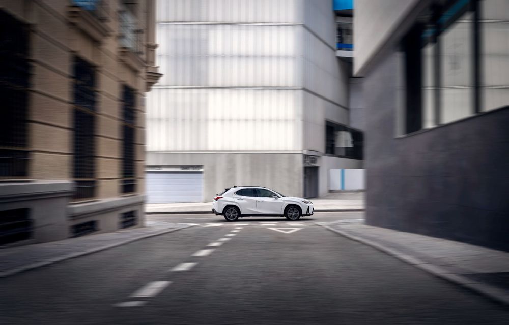 Noutăți pentru Lexus UX: sistem multimedia nou și linie de echipare F SPORT Design - Poza 10