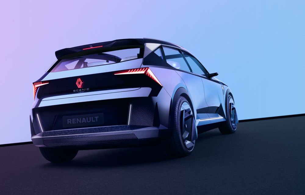 Am văzut pe viu conceptul Renault Scenic Vision: 5 motive pentru care monovolumul nu va dispărea - Poza 19