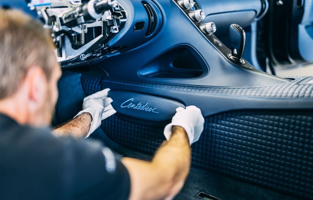 Bugatti Centodieci: Asamblarea unui interior durează aproximativ 4 luni - Poza 3